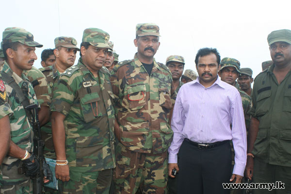 DAYA MASTER & KARUNA AMMAN CONFIRM PRABHAKARAN's IDENTITY | Sri Lanka Army