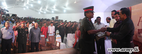 Aluthgama People Felicitate Armed Forces & Police for Dedicated Restoration Work