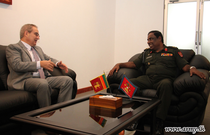 Swiss Envoy Meets SFHQ-J Commander