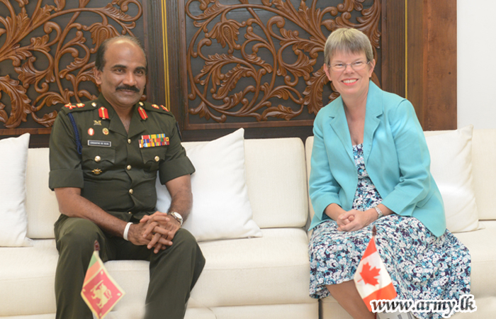Canadian High Commissioner Pays Courtesy Call on Commander