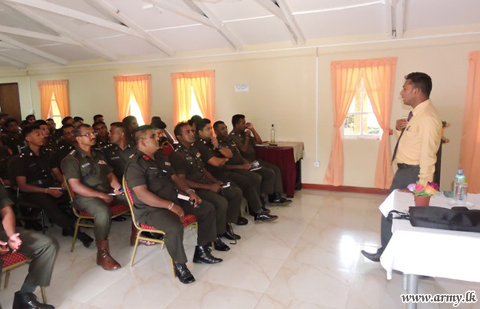 SFHQ-C Troops Learn about 'Energy Conservation'