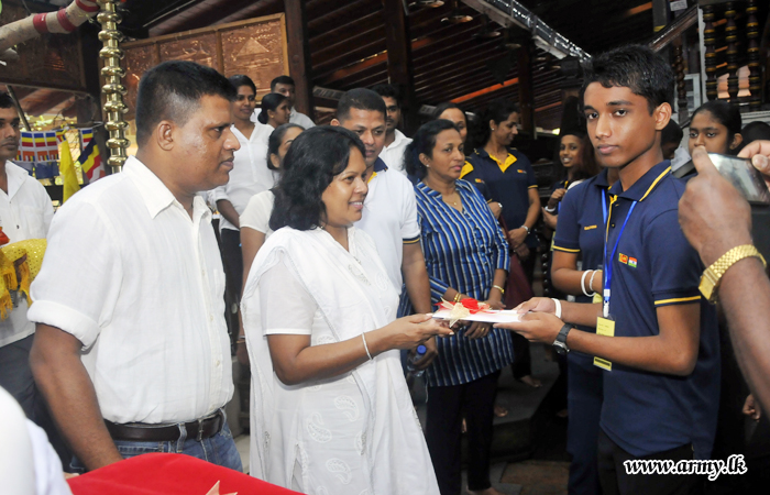 Indian Army-Sri Lankan Army Joint Project Enables 'Ranaviru' Children to Tour India