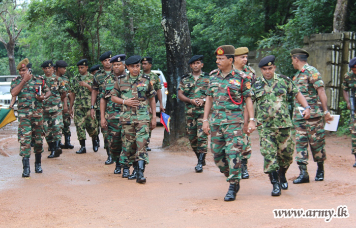 KLN Commander in Battalion Visits