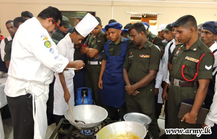 Army Cooks & Chefs Learn More About Economical Cooking Practices