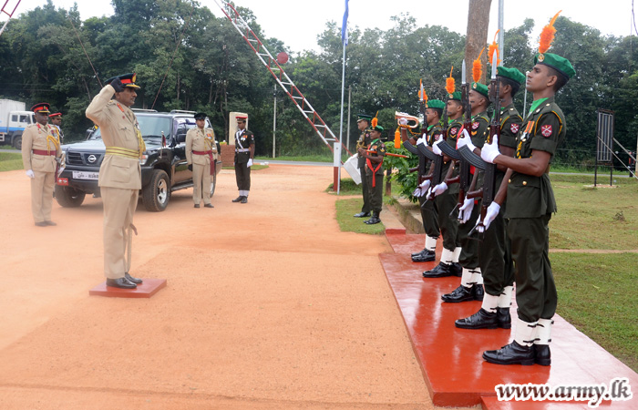 53 Division Troops Bid Farewell to Their Outgoing GOC