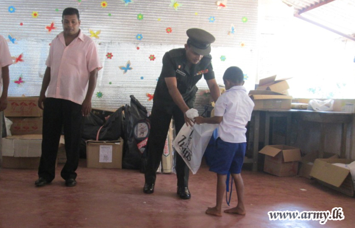 Wanni School Children Receive School Items