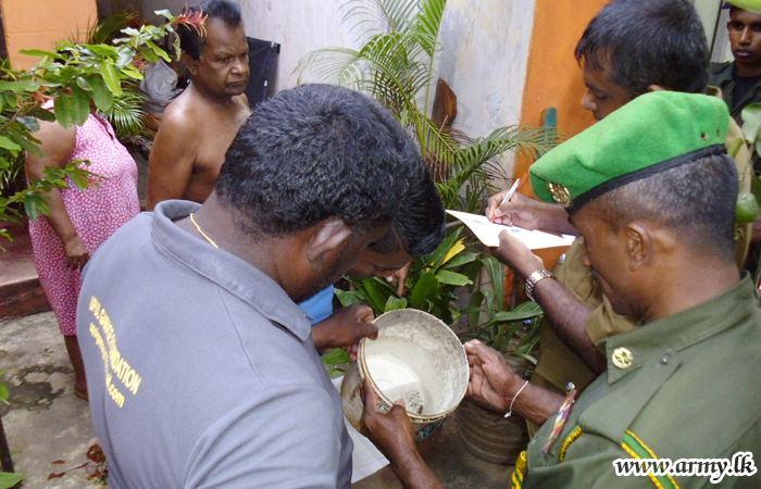 SFHQ - West Troops Assist Dengue Prevention Programme