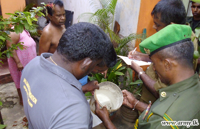 SFHQ - West Troops Assist Dengue Prevention Programme