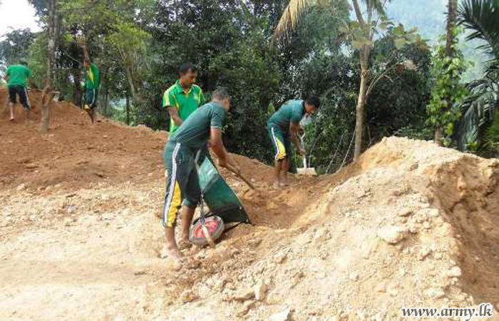 11 Div Troops Support Community Projects