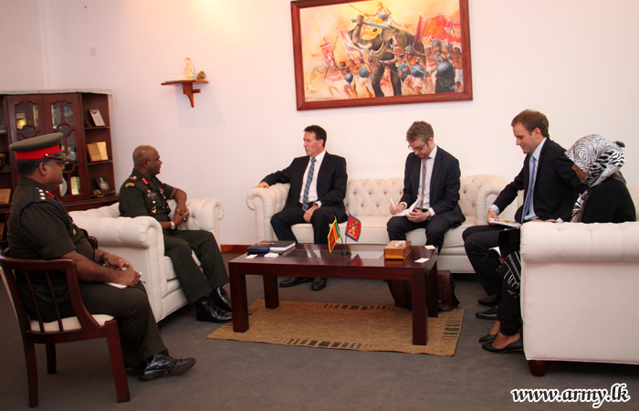 Australian High Commissioner Meets Jaffna Commander