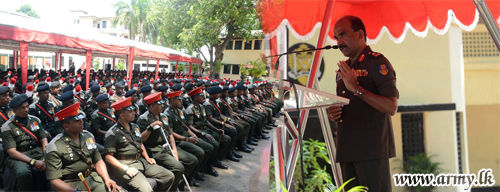 A Warm Reception Extended to Commander at SLAC Headquarters