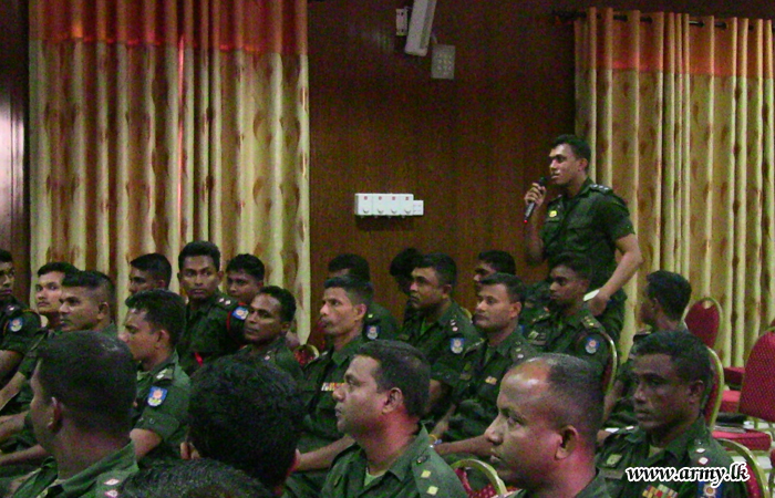 Mullaittivu Troops Busy Conducting Lecture Sessions & IT Courses