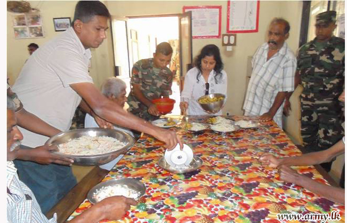 221 Brigade Troops Provide Lunch Treat