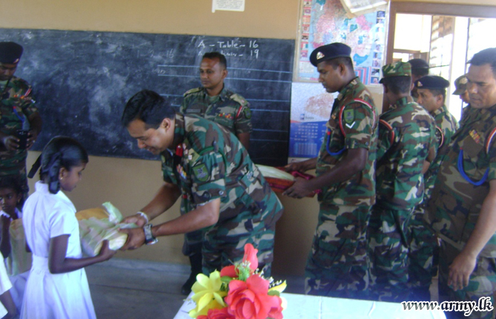 233 Bde Helps Under-privileged Students
