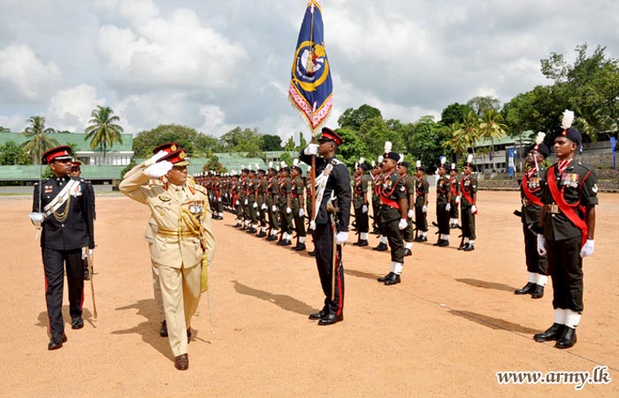 Major General Prasanna Silva Bids Goodbye to His Regiment