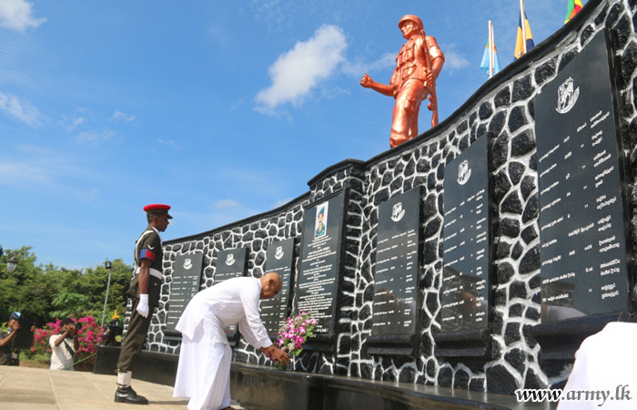 Kilinochchi Ceremony Salutes Fallen War Heroes