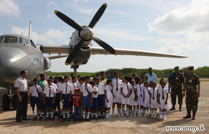 Navalar School Students on Historic Trip to Palaly Airport