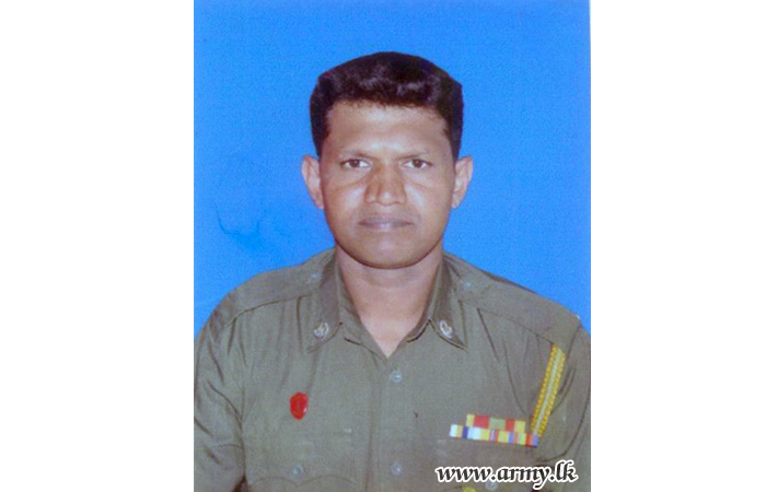 Military Funeral Honours Kosgama - Salawa Blast Victim