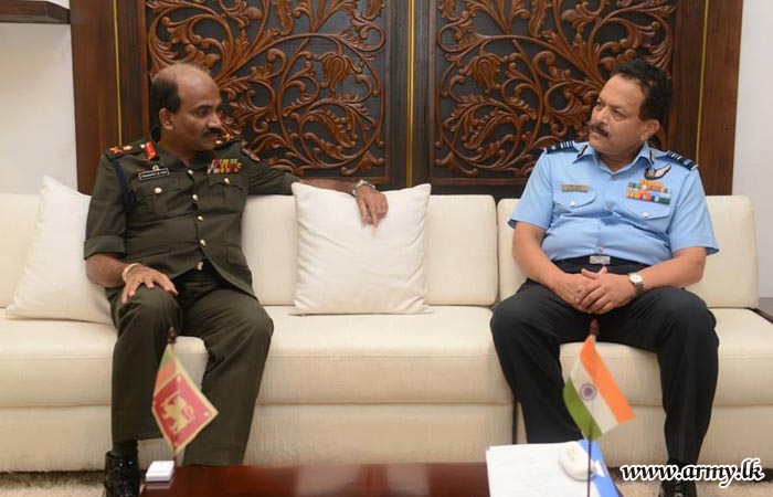 Air Marshal Ajit S Bhonsle Calls on the Commander of the Army