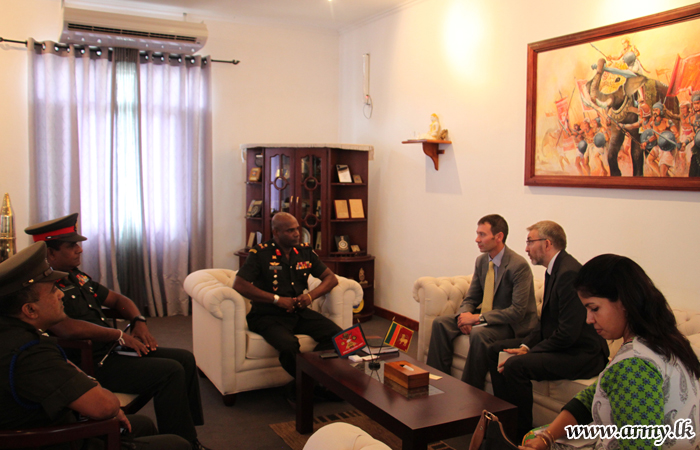 Deputy Head for Political, Human Rights & Press at the UK Mission to the UN in Geneva, Meets Commander SF - J