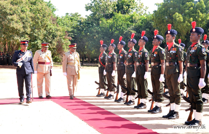 Former Mullaittivu Commander Meets 59 Division Troops