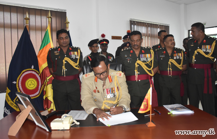 Mullaittivu New SF Commander Assumes & Former One Relinquishes