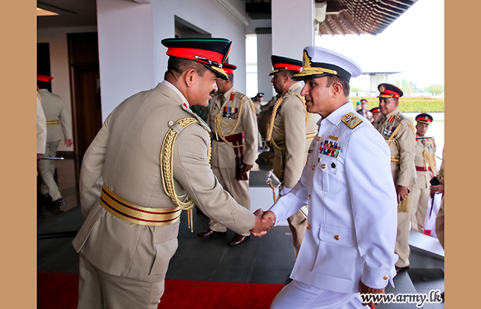 Chief of the Naval Staff of Pakistan on Goodwill Tour Meets Army Chief
