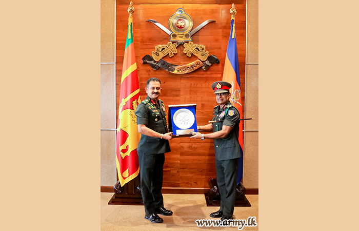 Retiring MIR Senior Officer Receives Commander’s Greetings