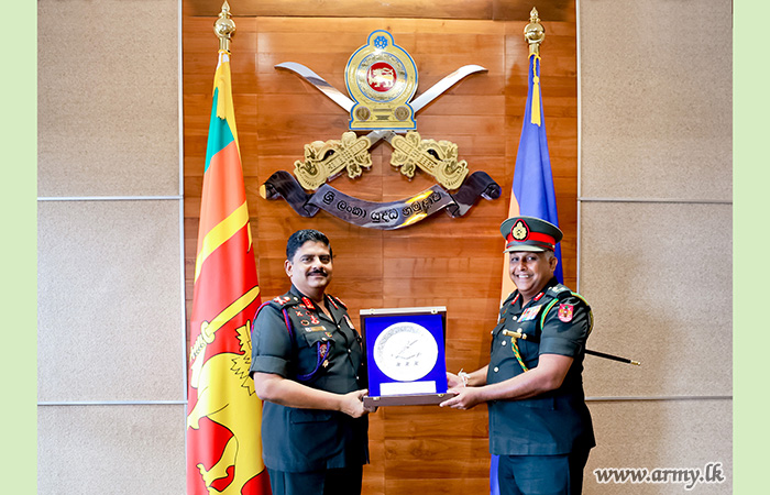 Army Chief Commends Retiring Major General’s Renowned Service