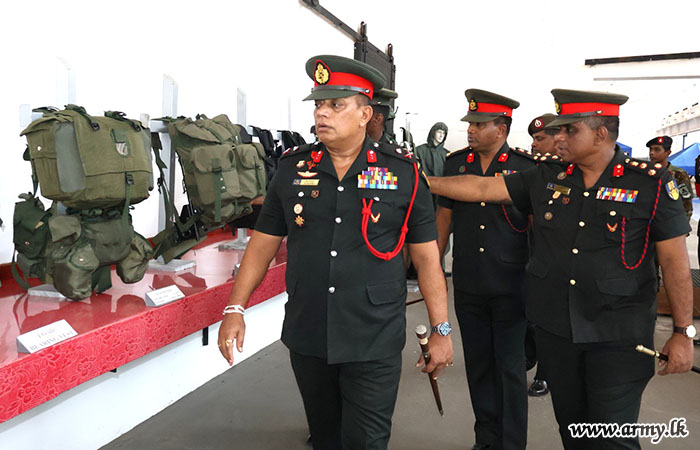 ශ්‍රී ලංකා යුද්ධ හමුදා නියෝජ්‍ය මාණ්ඩලික ප්‍රධාන යුද්ධ හමුදා යුධෝපකරණ කර්මාන්ත ශාලාවේ නිල සංචාරයක