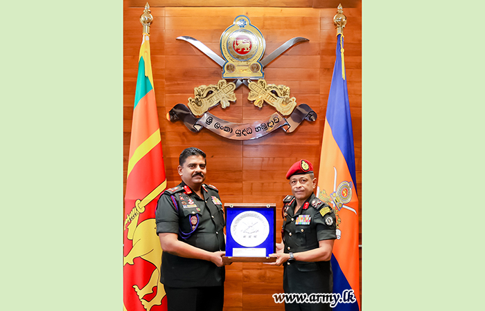 විශ්‍රාම දිවියට පා තබන ජ්‍යෙෂ්ඨ නිලධාරිගේ සේවය යුද්ධ හමුදාධිපතිතුමන්ගේ පැසසුමට