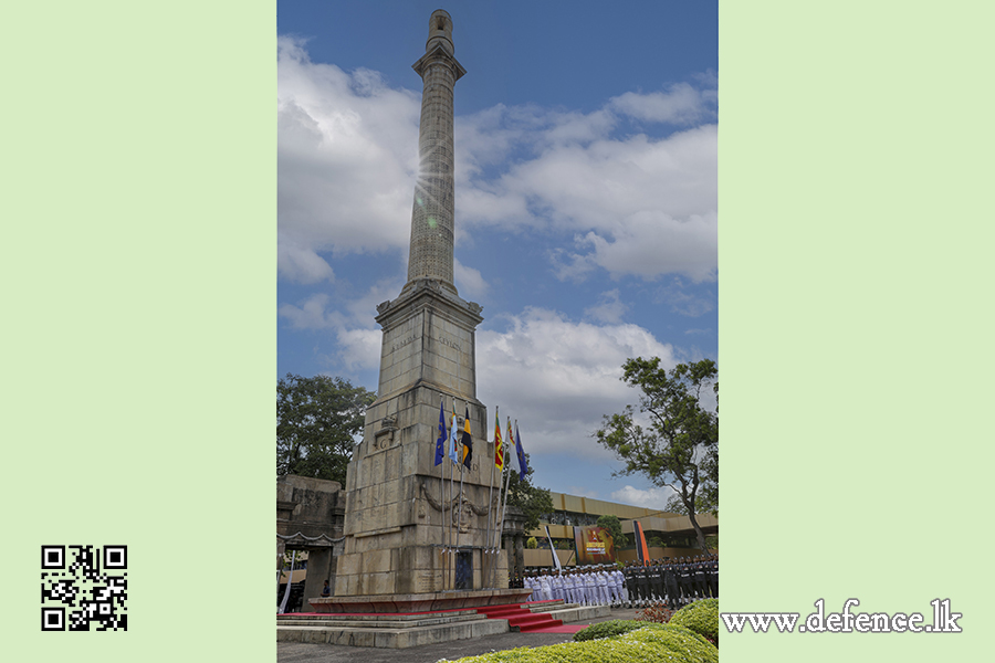 National Tribute to Fallen Heroes Held at Cenotaph War Memorial