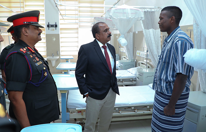 'உங்கள் தேசிய கடமையில் வலுவான சுய ஒழுக்கத்துடனும் உண்மையான அர்ப்பணிப்ப