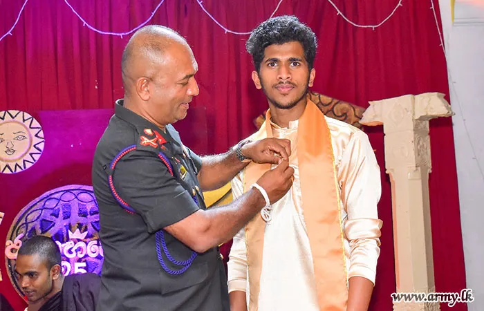 ஸ்ரீ கவிஸ்வர வேலுவானராம ஸ்ரீ சுகத தர்மோதய தர்மப் பாடசாலையின் மாணவ தலைவ