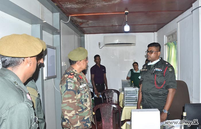 பிரதி இராணுவ பதவி நிலை பிரதானி மின்னேரியா இராணுவத் தள மருத்துவமனைக்கு நிருவாக விஜயம்