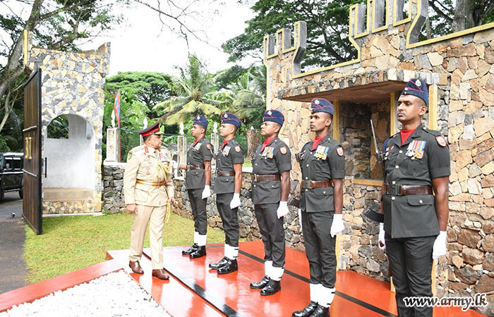නියෝජ්‍ය මාණ්ඩලික ප්‍රධාන 6 කාරක රෙජිමේන්තුව සහ 7 රෙජිමේන්තුව ශ්‍රී ලංකා ඉංජිනේරු බලකායන්හි නිල සංචාරයක