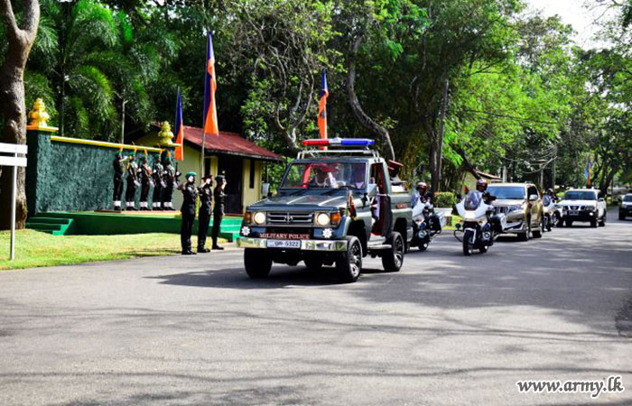 යුද්ධ හමුදා මාණ්ඩලික ප්‍රධාන ගේ ප්‍රධානත්වයෙන් යුද්ධ හමුදා යුද විද්‍යාලයේ කළමණාකරන මණ්ඩල සාකච්ඡාව පැවැත්වෙයි