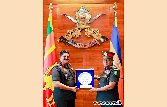 විශ්‍රාම දිවියට පා තබන මේජර් ජෙනරල් ඩබ්ලිව්.ඩබ්ලිව්.එම්.පී.ඩබ්ලිව්.ඩබ්ලිව්.බී.ආර් පාලමකුඹුර RWP RSP ගේ සේවය යුද්ධ හමුදාධිපතිතුමන්ගේ පැසසුමට