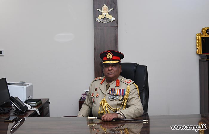 යුද්ධ හමුදා මූලස්ථානයේ නව උපකරණ මාස්ටර් ජෙනරාල් රාජකාරි අරඹයි