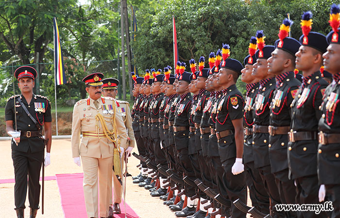 ධූරයෙන් නික්ම යන භඨකාර්ය සම්පාදන ආඥාපති වෙත එම මූලස්ථානයේ ගෞරවාචාරය
