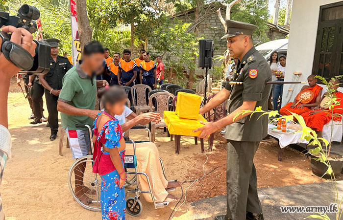 10 (ස්වේච්ඡා) ඉංජිනේරු සේවා රෙජිමේන්තුවේ භටපිරිස්හි මූලිකත්වයෙන් සෙල්ල කතරගම නිවාස අවශ්‍යතා සහිත පවුලක් වෙනුවෙන් නව නිවසක්