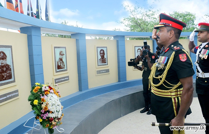 ලුතිනන් ජෙනරල් ඩෙන්සිල් කොබ්බෑකඩුව ඇතුළු රණවිරුවන් අනුස්මරණය කිරීමේ උත
