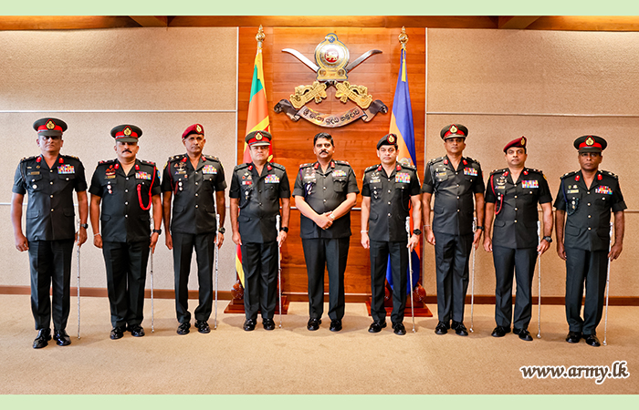 Newly-Promoted Major Generals Receive Symbols of Authority