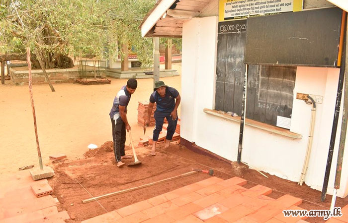 Sri Lanka Army Undertakes Development Initiative at Sacred Jaya Sri Maha Bodhi Premises in Line with the 76th Army Day