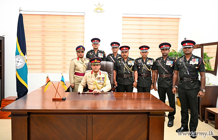 Colonel Commandant of SLAGSC Assumes Office