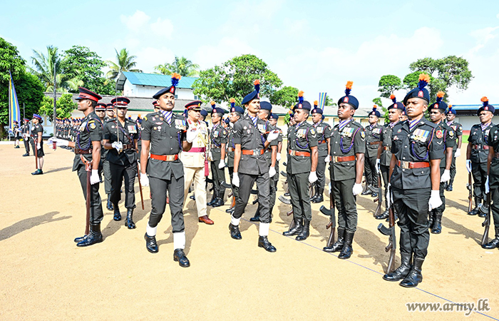 Colonel Commandant of SLAGSC Assumes Office
