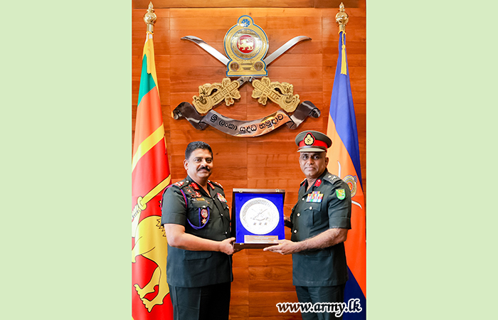Army Chief Lauds Distinguished Service of Retiring Senior Officer