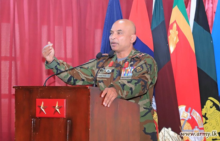 Commandant of SLAVF Visits SLAVFTS