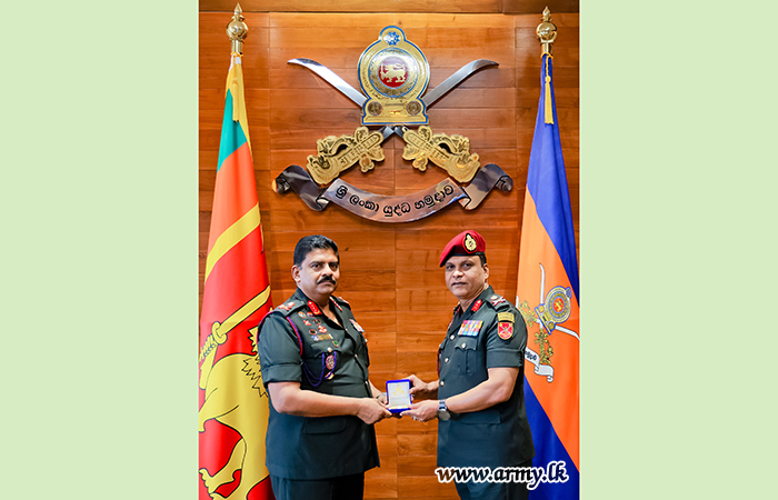 Commander of the Army Felicitates Newly Promoted Major Generals