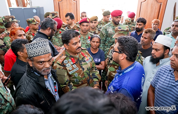 Commander of the Army Visits 11 Infantry Division AOR to Assess Ongoing Disaster-Relief Efforts
